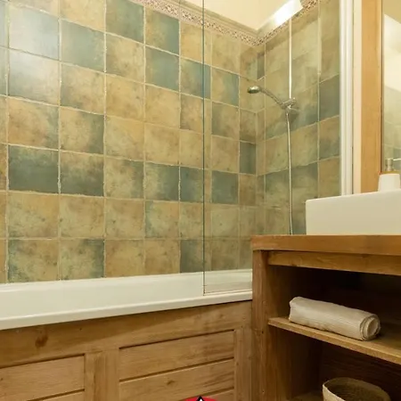 Appartement - Piscine Interieure Sauna - Parking Prive Etage 1 - Centre Village - Cami Real - Avec Linge Et Menage De Fin De Sejour Compris Saint-Lary-Soulan