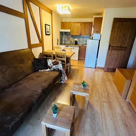 Appartement - Piscine Interieure Sauna - Parking Prive Etage 1 - Centre Village - Cami Real - Avec Linge Et Menage De Fin De Sejour Compris Saint-Lary-Soulan