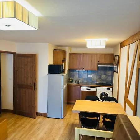 - Piscine Intérieure Sauna - Parking Privé étage 1 - Centre Village - Résidence Cami Réal - Ménage De Fin De Compris *