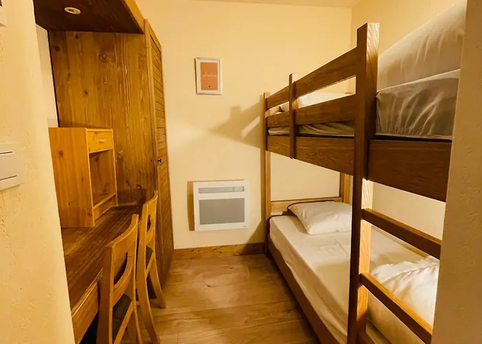 Apartmán - Piscine Interieure Sauna - Parking Prive Etage 1 - Centre Village - Cami Real - Avec Linge Et Menage De Fin De Sejour Compris