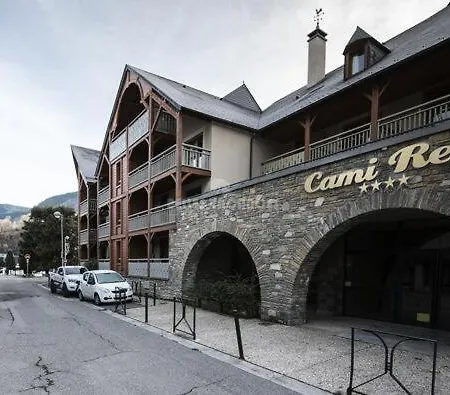 Avec Piscine Interieure Sauna Parking Etage 1 Au Centre Du Village Dans Cami Real Daire *