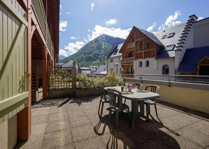 Appartement - Piscine Intérieure Sauna - Parking Privé étage 1 - Centre Village - Résidence Cami Réal - Ménage De Fin De Compris *